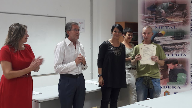 La portavoz de Cs Ponferrada (León) y presidenta del Imfe en la entrega de los diplomas del programa mixto de formación