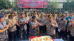 HUT Bhayangakara ke 76, Panglima Komando Armada RI Beri Kejutan di Polda Metro Jaya