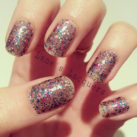 maybelline-colorshow-be-brilliant-spark-the-night-swatch-nails