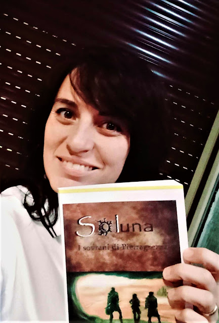 silvia ilari lettrice soluna pietragrezza mesbaldan torri etere trilogy lord m marco perrone selfie romanzo romanzi libro libri copertina saga fantasy dark amazon bestseller italiano mersio norrep