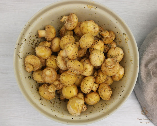 Preparação dos cogumelos para slow cooker