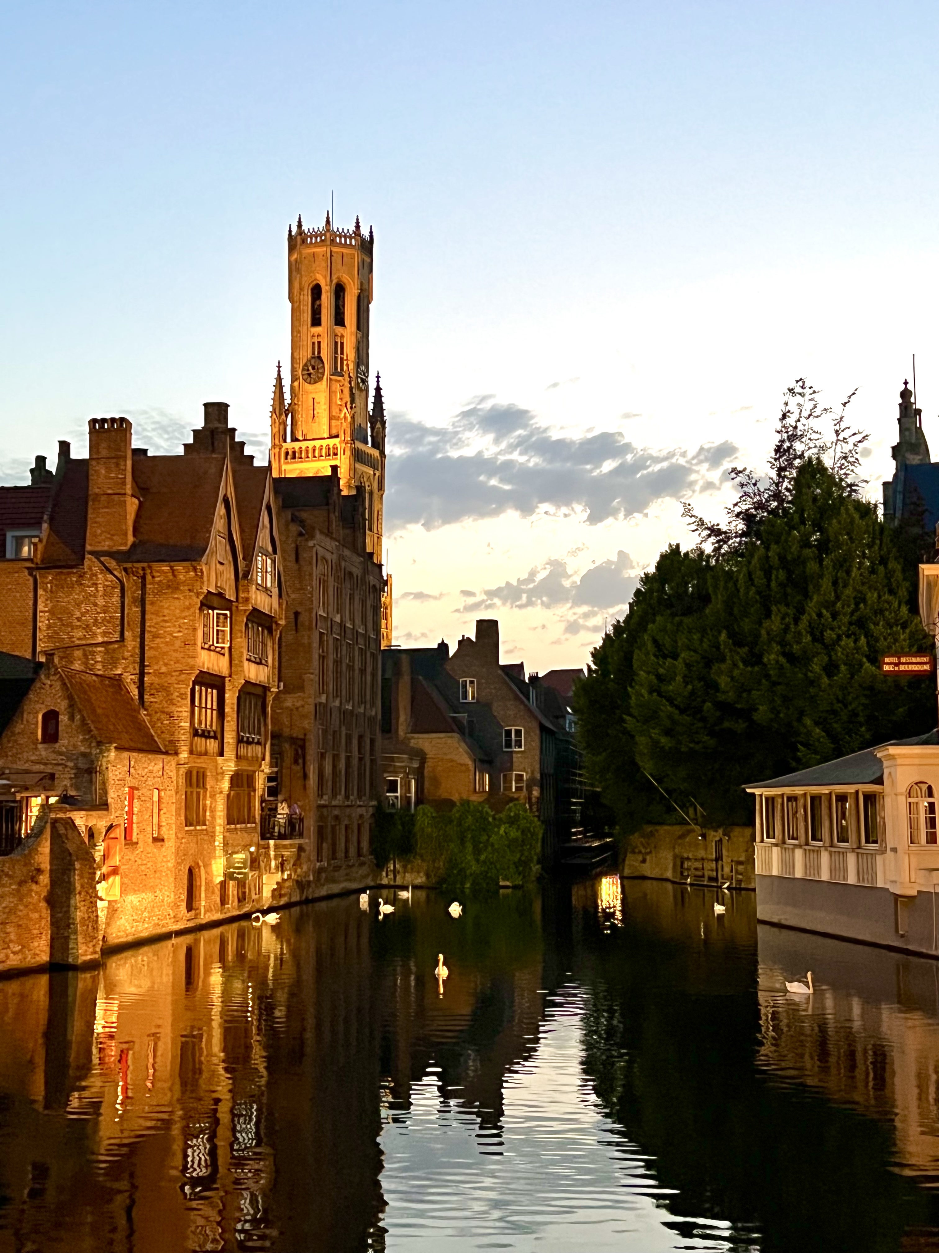 Adrienne Nguyen_Bruges Belgium_Travel Solo_Wander the World