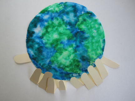 Craft Ideas Apples on Preschool Crafts For Kids   Earth Day Coffee Filter With Hands Craft 2