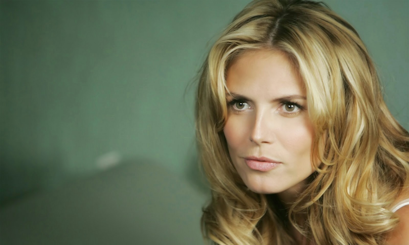 Heidi Klum Hd Wallpapers Free Download