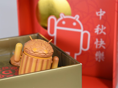 Mooncake Android Mini Vinyl Figure Box Set by Andrew Bell