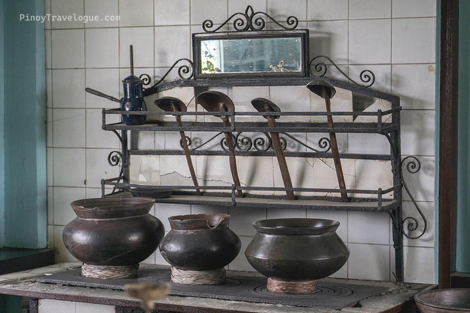 Old utensils displayed at the kitchen