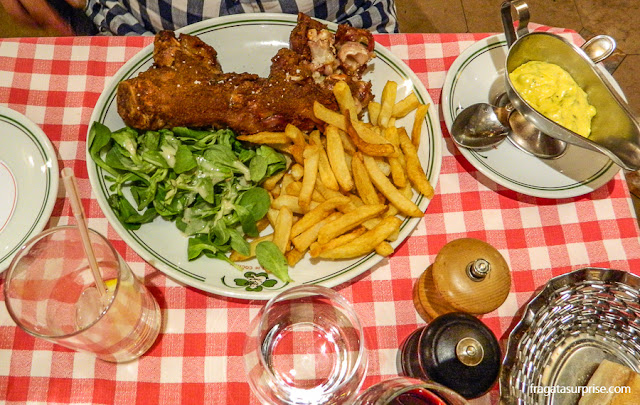Paris: pé de porco servido no restaurante Au Pied de Couchon, Les Halles