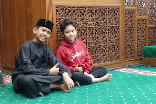 I’tikaf di Masjid Raya An Nur Provinsi Riau bersama UAS