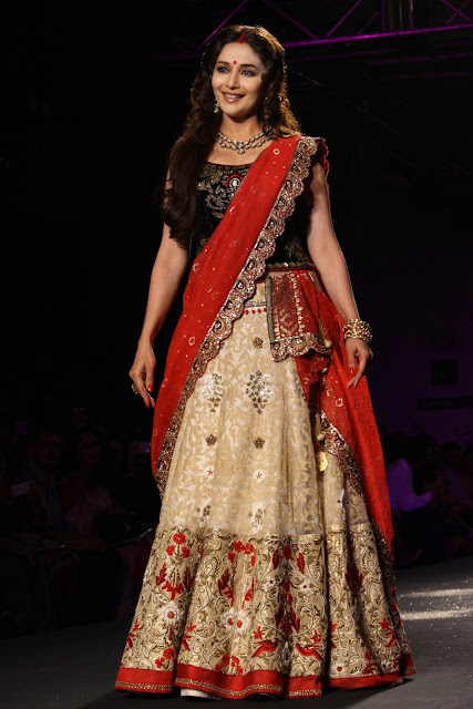 Delhi Couture Week 2012 Manish Malhotra Fashion Collection