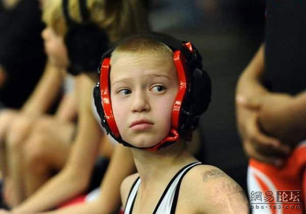 11 years old wrestler without arms and leg