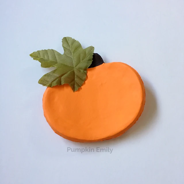 DIY Pumpkin Bowl Made with Air Dry Clay