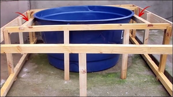 construção piscina caixa d'água