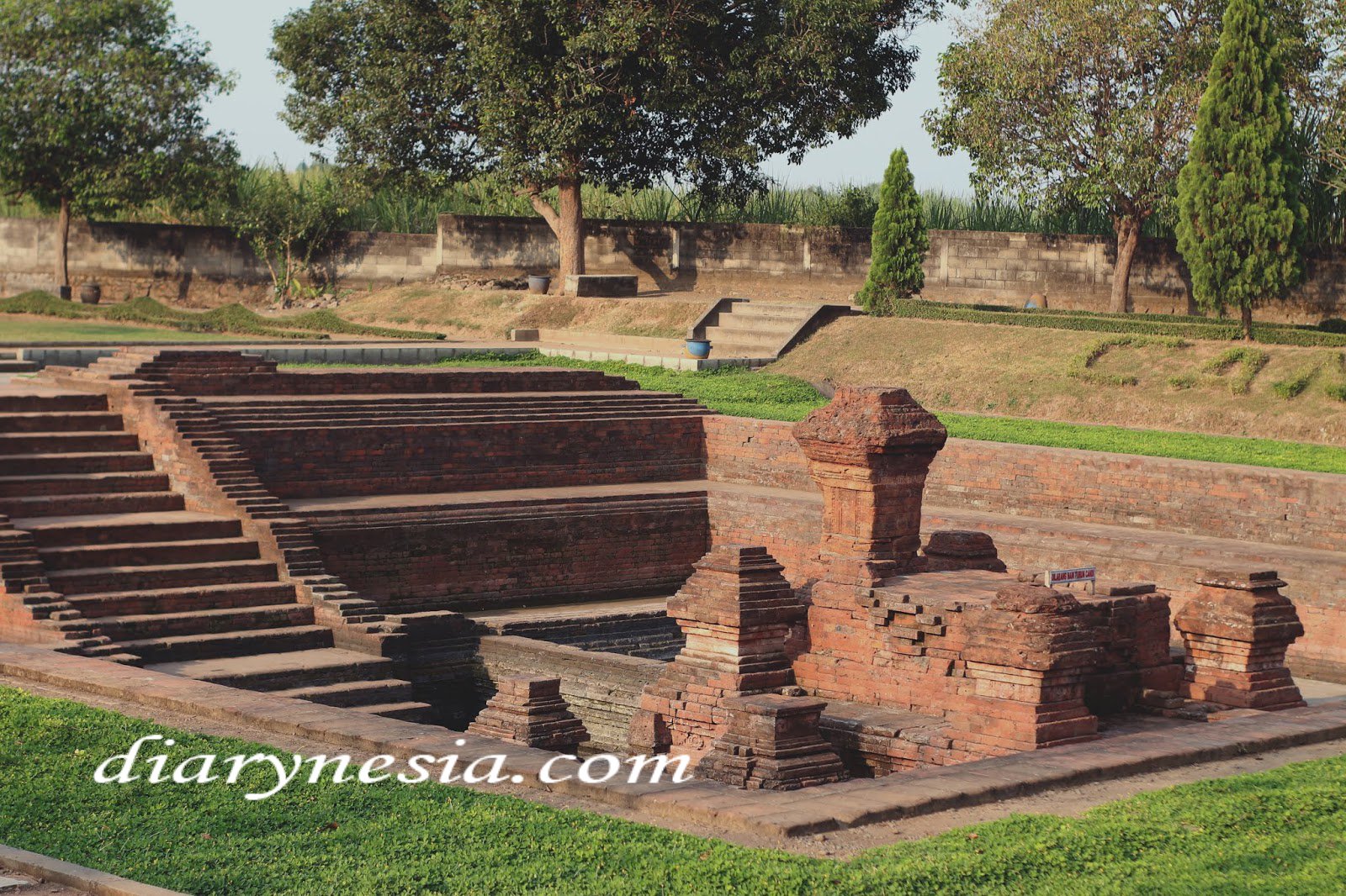 Famous Temples Tourism, East Java Tourism, Majapahit heritage Temples, diarynesia