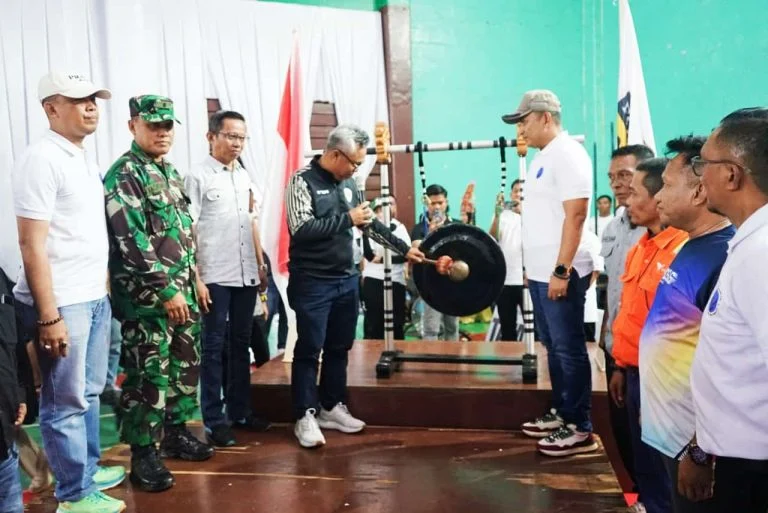 Bupati Luwu Timur Buka Turnamen Karate Bumi Batara Guru Piala Kapolres Lutim 2024