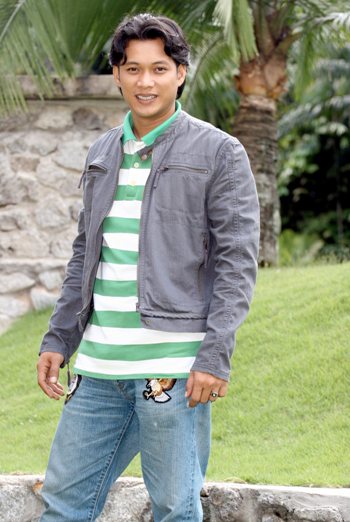 Years From Now!: Faizal Yusof Pelakon Drama Adam Maya 