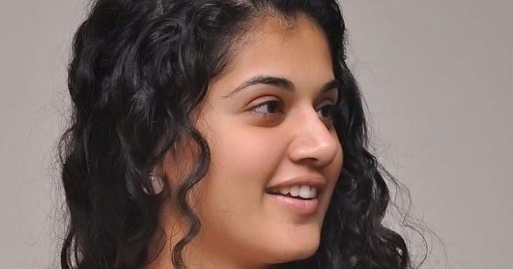 Taapsee Pannu Looks Cute Fresh stunning without Makeup in 