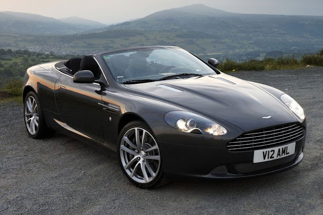 2004-Aston-Martin-DB9-Volante-Front