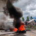 Huancayo: agricultores aun bloquean Carretera Central y piden renuncia de Castillo
