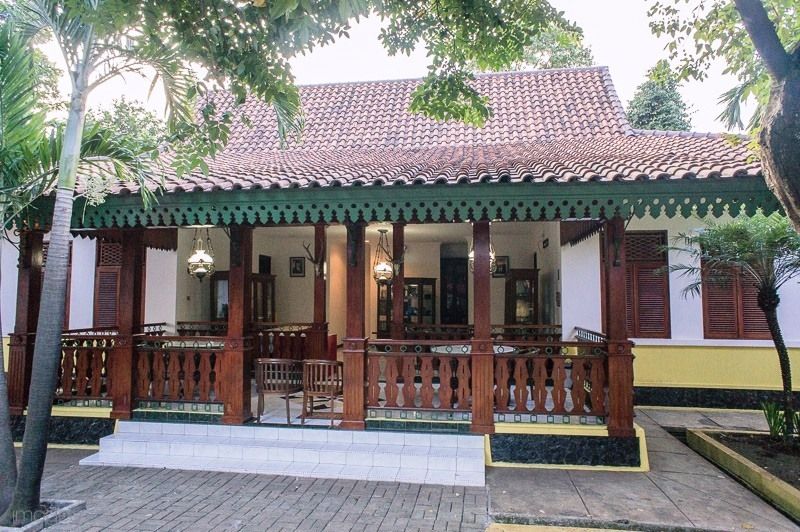  f 21 contoh gambar desain rumah adat betawi modern dan 