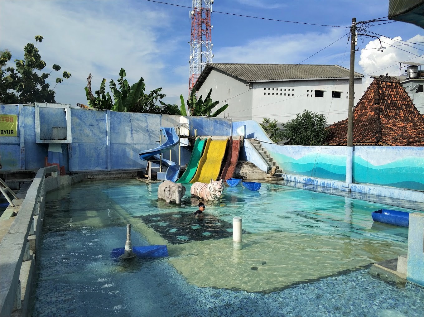 Foto Kolam Renang Anak di Kolam Renang Byar Byur Waterpark Pati