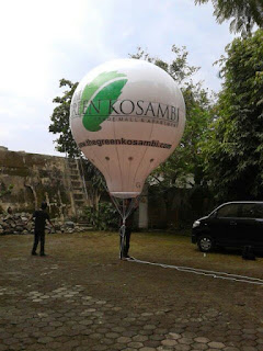 Jual dan Sewa Balon Iklan Balon Udara dan Produksi Balon Iklan Balon Udara, Balon Promosi, Balon Udara, Balon Iklan Kotak, Balon Gas Balon Iklan Oval full digital print untuk Media periklanan terbang untuk pemesanan Whatsapp 085774631992