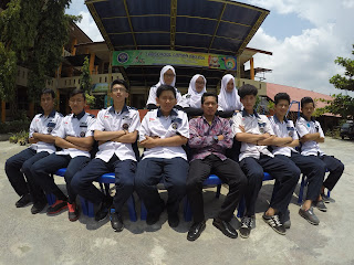 Foto Tahunan 2016 SMK Labor Pekanbaru Fkip Unri