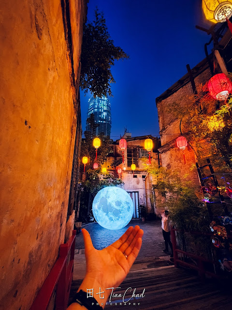 鬼仔巷 夜晚上 中秋节 照片 KWAI CHAI HONG AT NIGHT Moonlight In The City 城里的月光