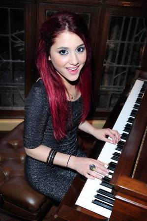 Ariana Grande Life Style 2011