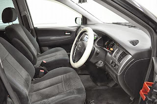 2003 Mazda MPV