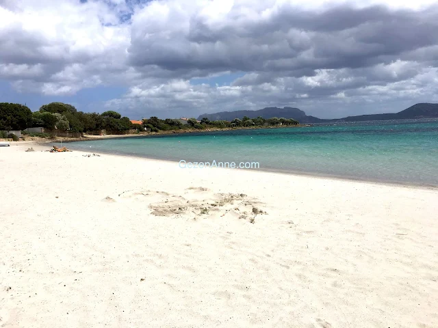Pittulongu'nun beyaz kumlu plajları, Sardinya adası