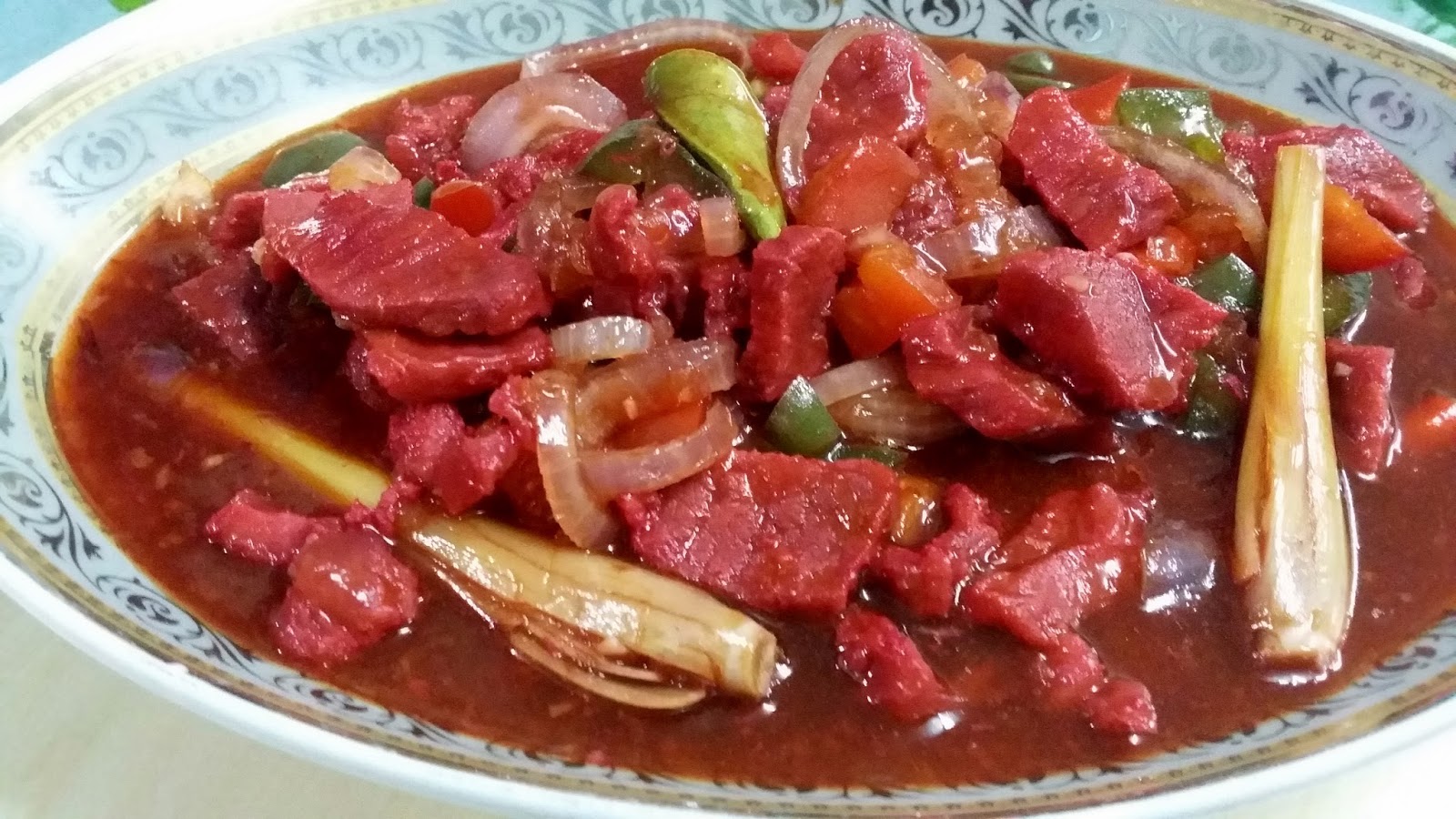 Sajian Dapur Bonda Daging Masak Merah Ala Thai