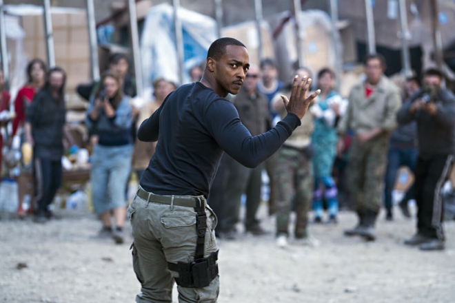 Anthony Mackie en A Descubierto