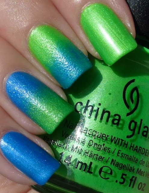 It's A Me, Mario! Go Luigi! - Dollish Polish, I'm With The Lifeguard, Splish Splash - China Glaze, Gradient Nails