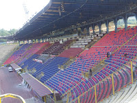 Tribuna stadio Renato Dall'Ara ristrutturata con nuovi seggiolini rossoblù