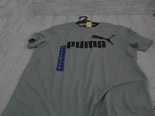 未使用品　PUMA　グレー　半袖Tシャツ　L　９９０円