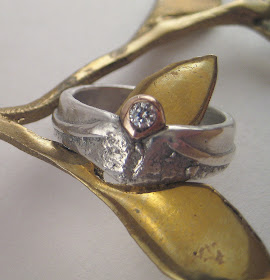 How to Use a Jeweler's Loupe - Calla Gold Jewelry