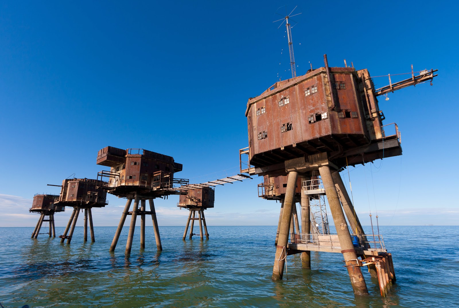 Deserted Places: Maunsell Forts: The abandoned sea forts ...