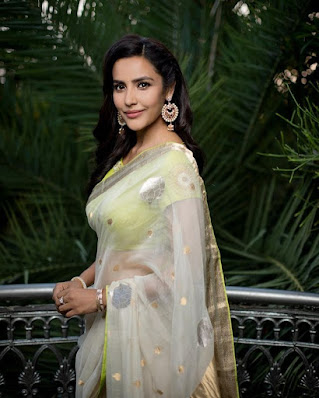 Priya Anand image