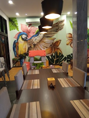 Menikmati Ayam Goreng Kremes di Ardhita Restaurant & Lounge Bogor