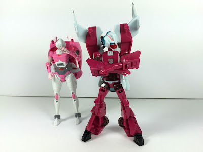 transformers animated arcee deluxe figure