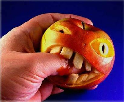 Creativity in Fruits