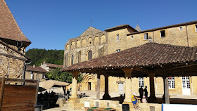 Abadia de Cadouin i el mercat