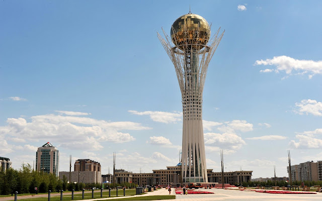 Kazakhstan, Astana, Bayterek Tower