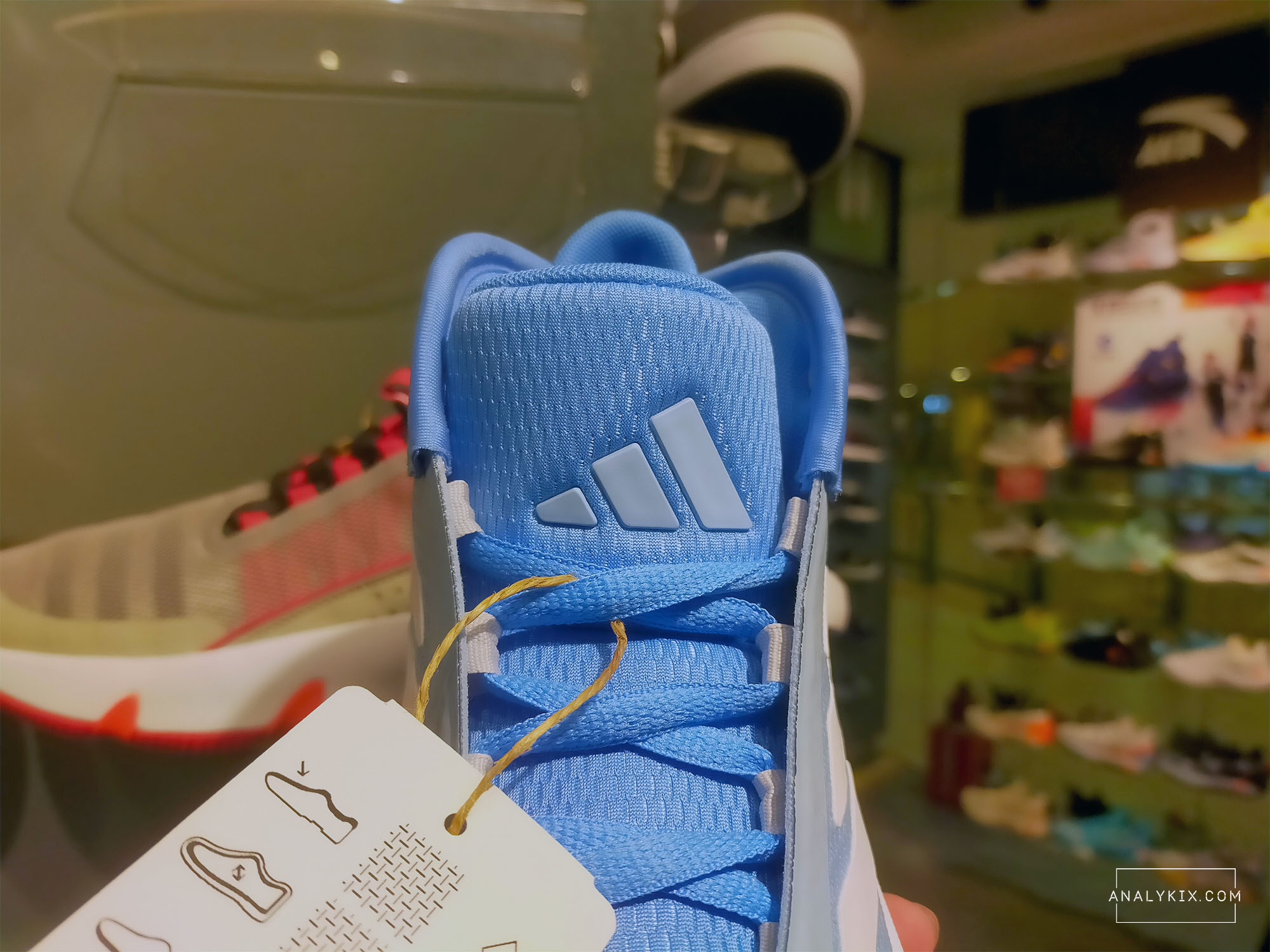 3 stripes branding on tongue