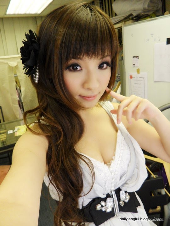 Vienna Lin (連綺嵐) Vienna Lin (連綺嵐)