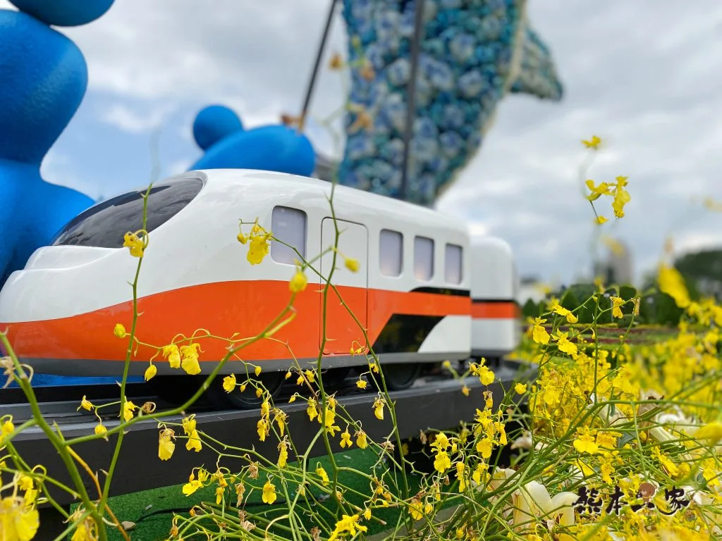 國慶花車嘉年華花車展示區｜台北中正紀念堂廣場（偶數號花車展示）