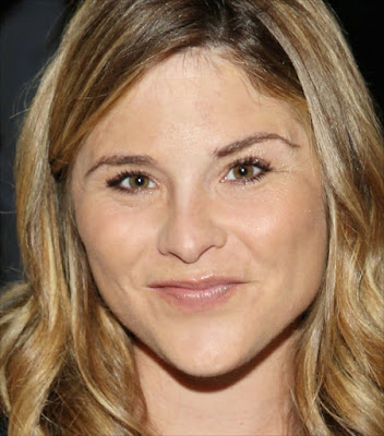 Jenna Bush, daughter of US President George W. Bush. Pentagon face shape.