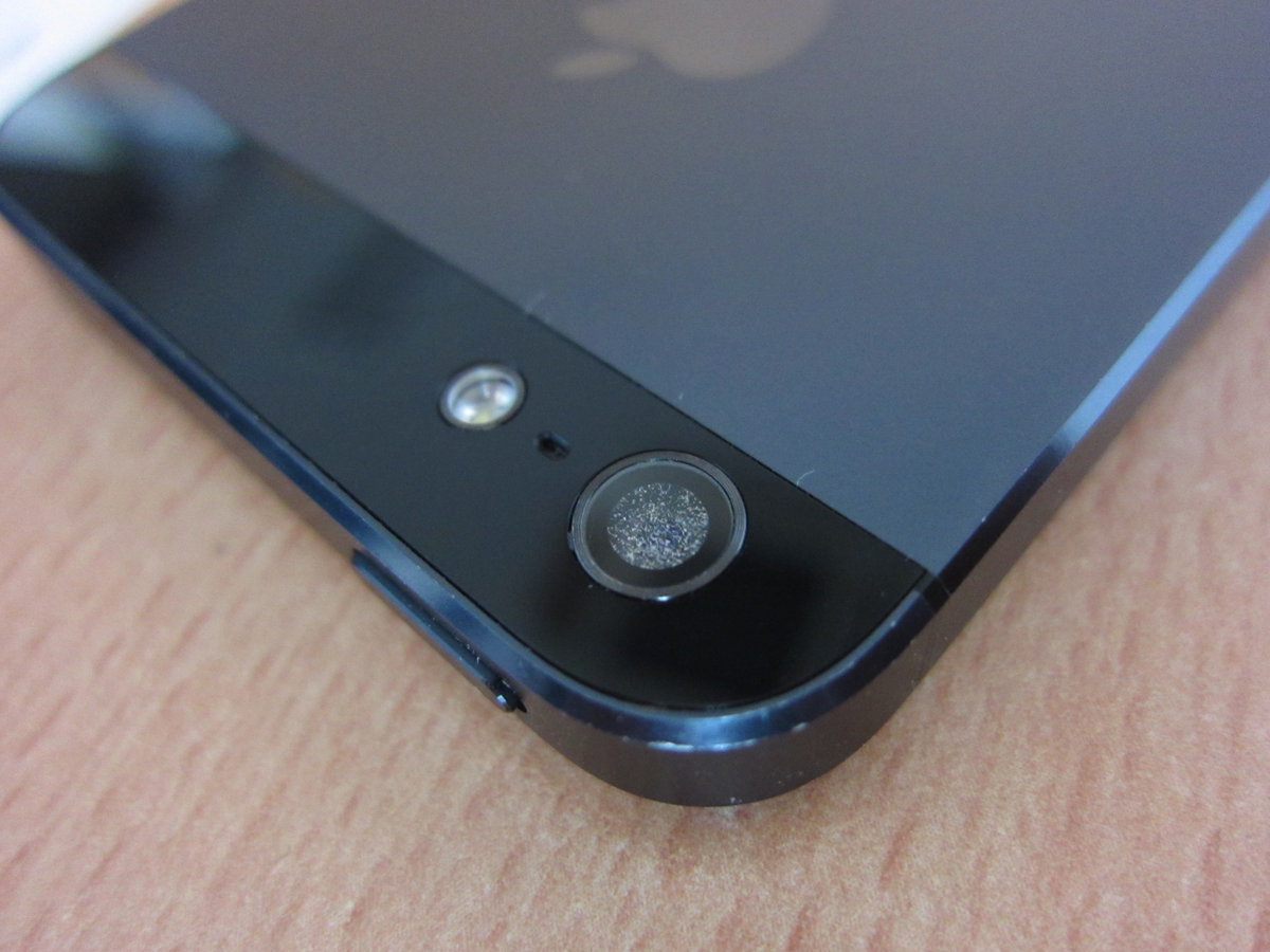 Informacion De Conexion Iphone 5のカメラレンズ汚れが半端じゃない件