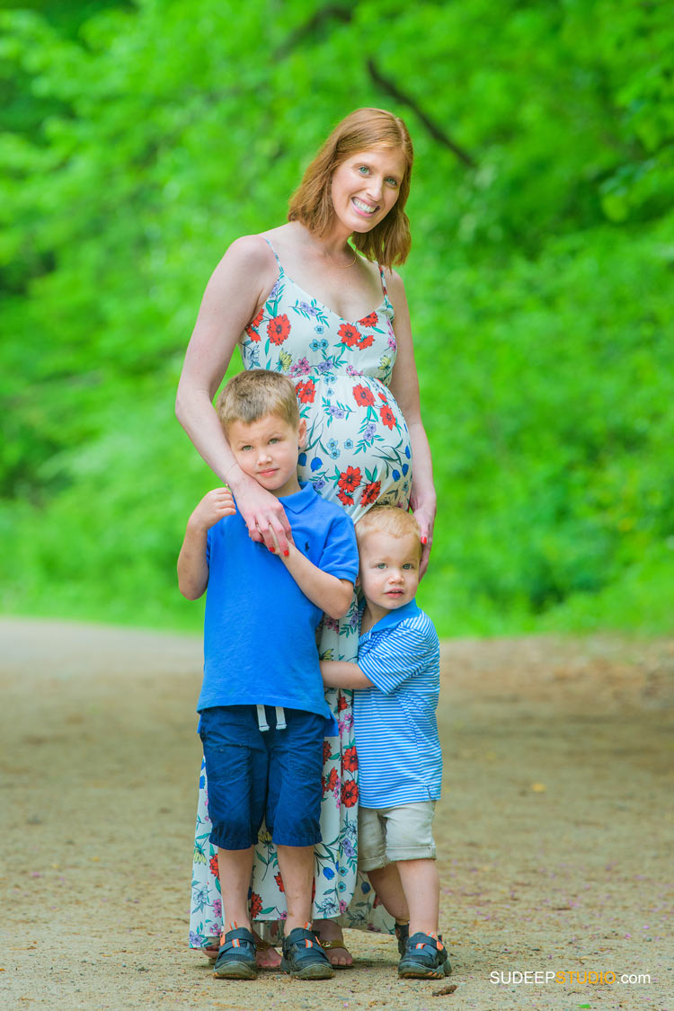 Maternity Photographer in Nature Outdoors by SudeepStudio.com Ann Arbor Dexter Maternity Portrait Photography