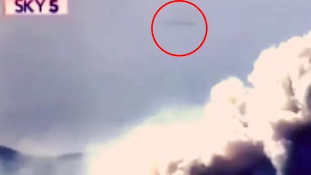 Circled in red is the cigar UFO sighting over Los Angeles wildfires in 2018.